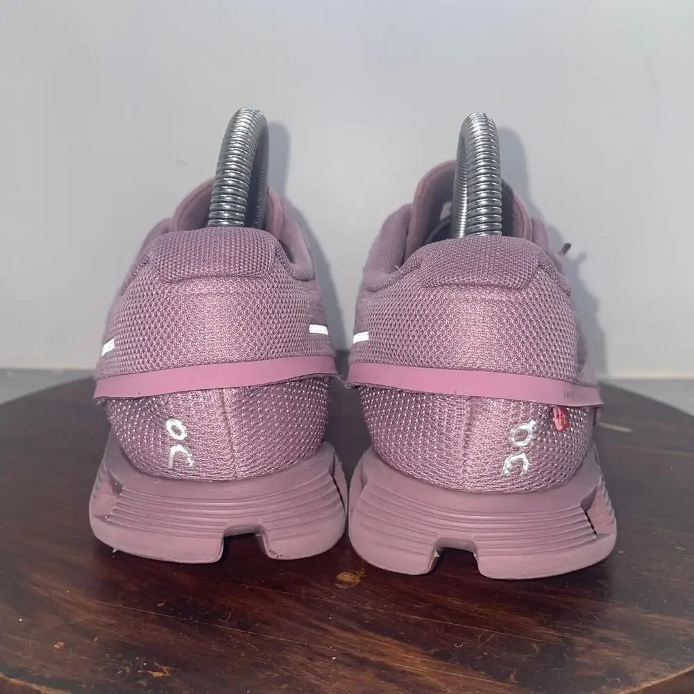 On Running cloud mauve